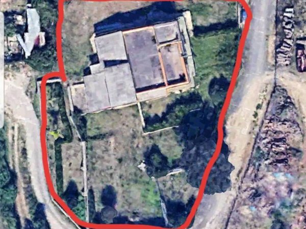 intera palazzina in vendita a Pozzuoli in zona Monterusciello