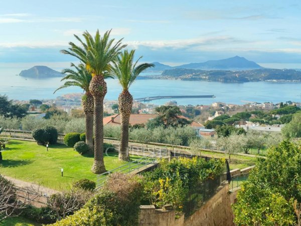 appartamento in vendita a Pozzuoli in zona Cuma