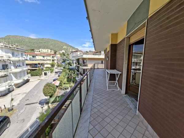 appartamento in vendita a Pozzuoli in zona Arco Felice
