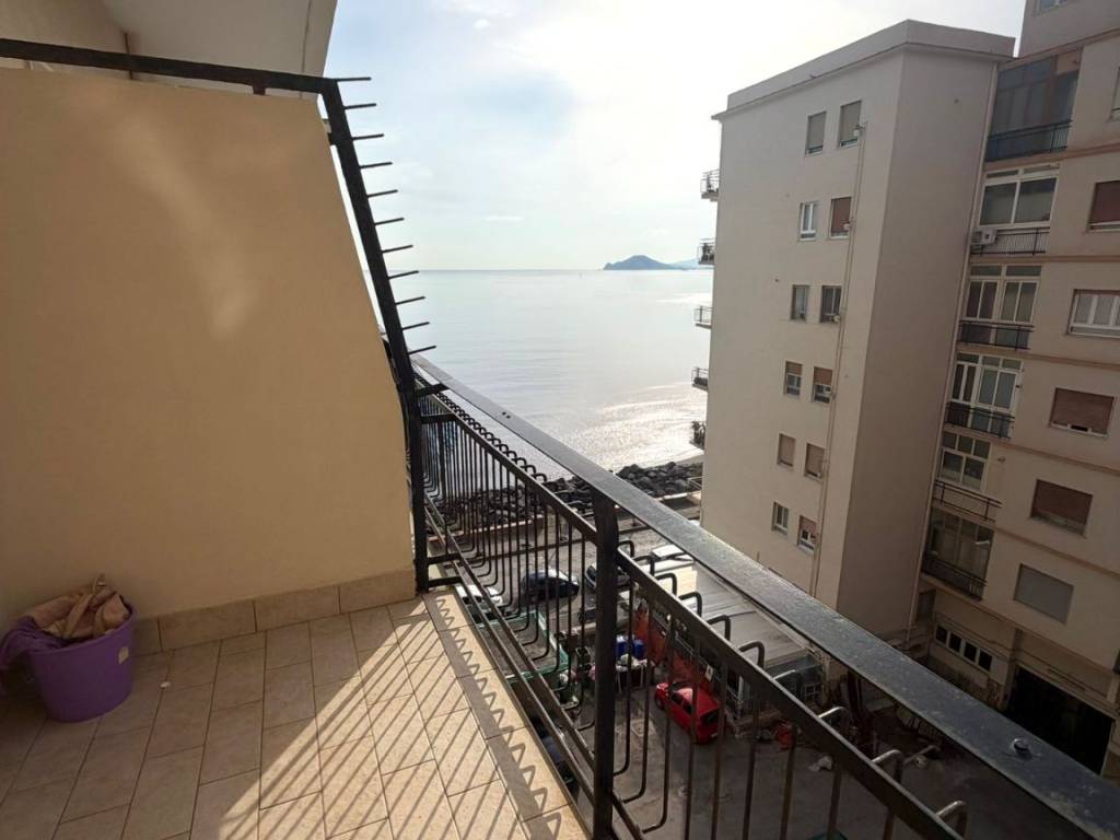 appartamento in vendita a Pozzuoli