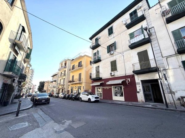 appartamento in vendita a Pozzuoli in zona Solfatara