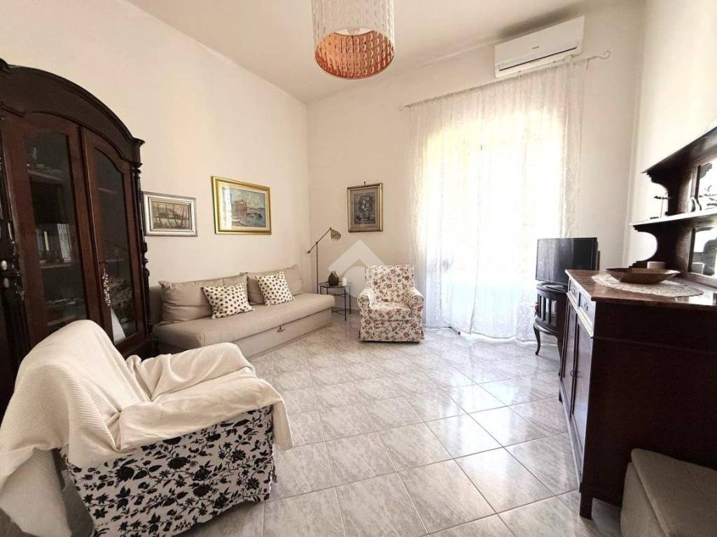 appartamento in vendita a Pozzuoli in zona Solfatara