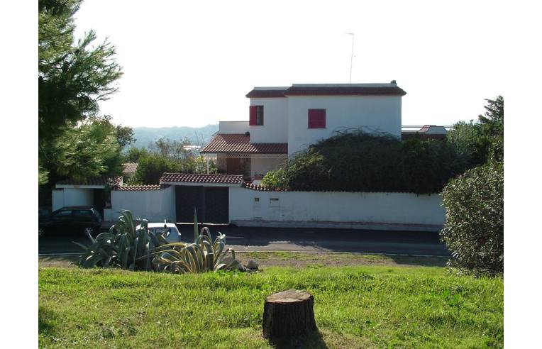 casa indipendente in vendita a Pozzuoli in zona Arco Felice