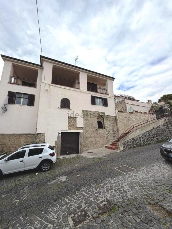 appartamento in vendita a Pozzuoli