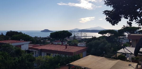 appartamento in vendita a Pozzuoli in zona Cuma