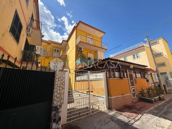 appartamento in vendita a Pozzuoli in zona Arco Felice