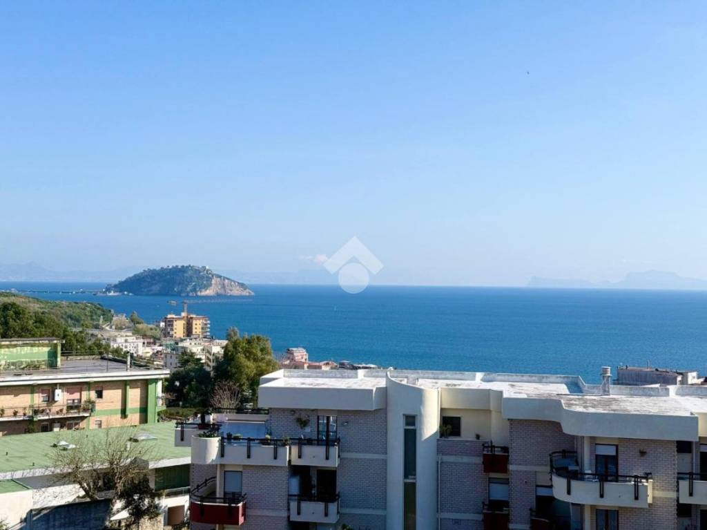 appartamento in vendita a Pozzuoli