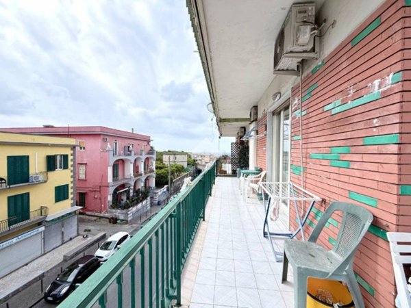 appartamento in vendita a Pozzuoli in zona Solfatara