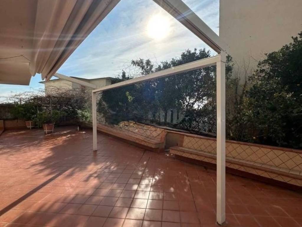 appartamento in vendita a Pozzuoli in zona Licola Lido