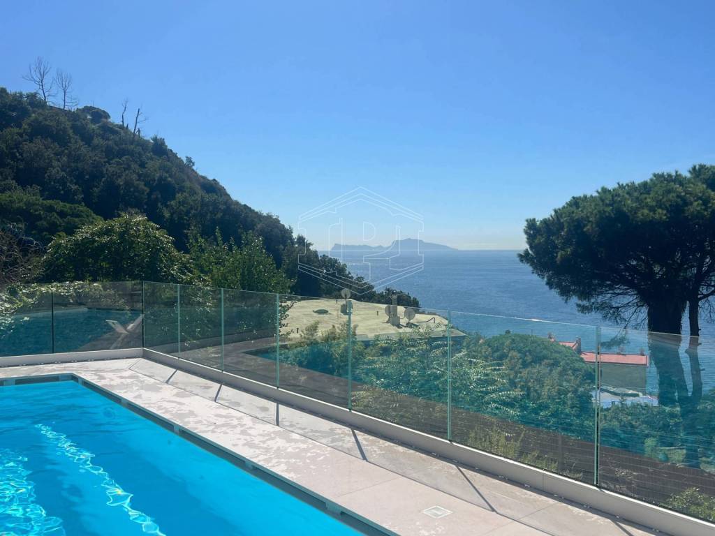 casa indipendente in vendita a Pozzuoli