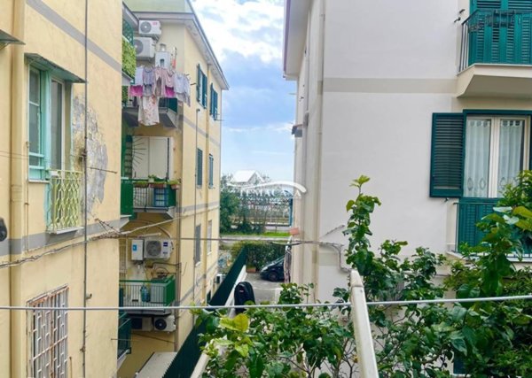 appartamento in vendita a Pozzuoli in zona Solfatara
