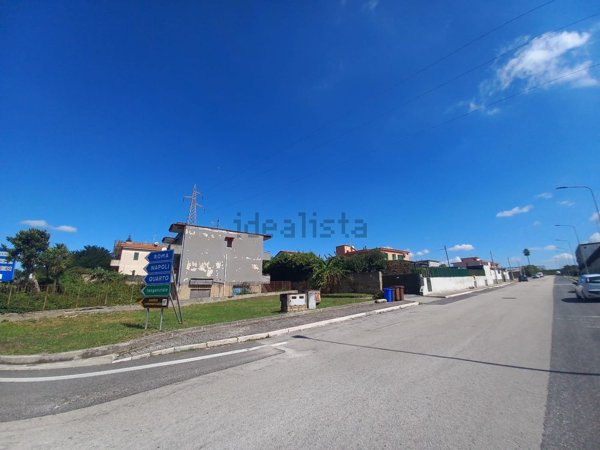 appartamento in vendita a Pozzuoli in zona Monterusciello