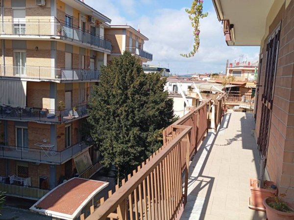 appartamento in vendita a Pozzuoli