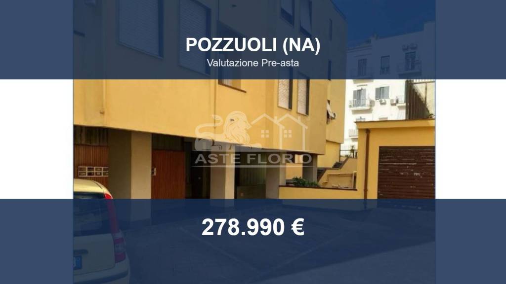 locale commerciale in vendita a Pozzuoli in zona Solfatara