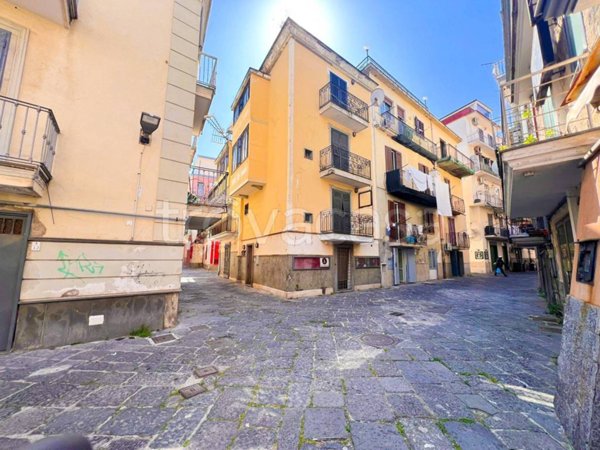 appartamento in vendita a Pozzuoli