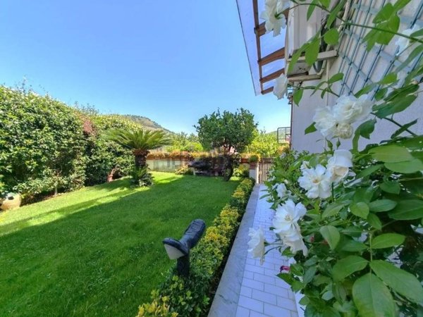 appartamento in vendita a Pozzuoli