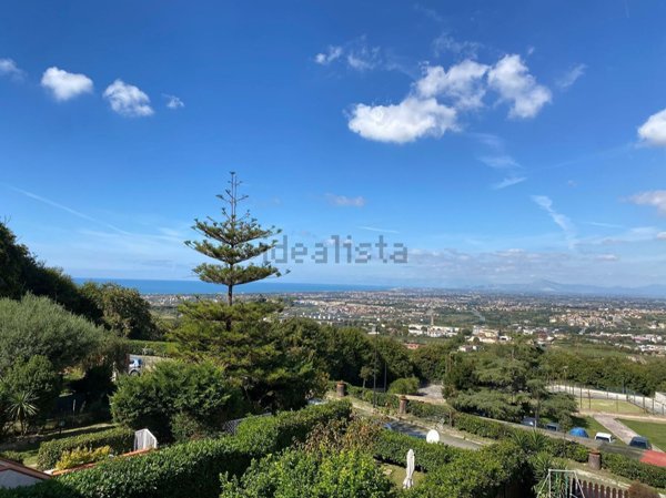 appartamento in vendita a Pozzuoli in zona Monterusciello