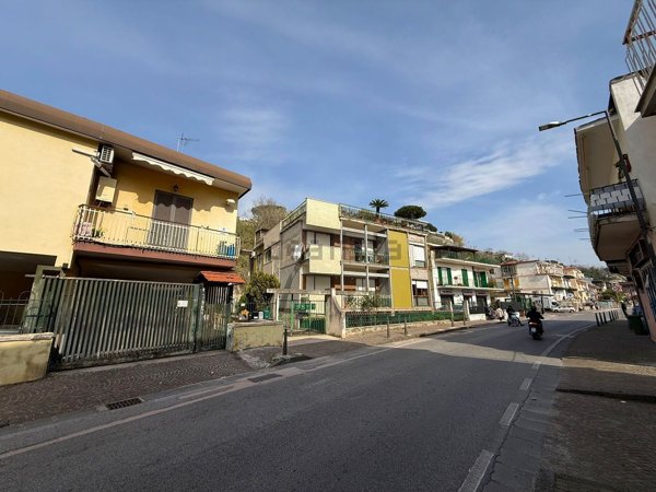appartamento in vendita a Pozzuoli in zona Arco Felice