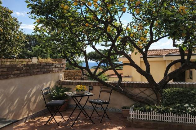 casa indipendente in vendita a Pozzuoli