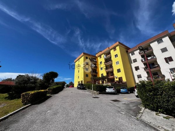 appartamento in vendita a Pozzuoli in zona Monterusciello
