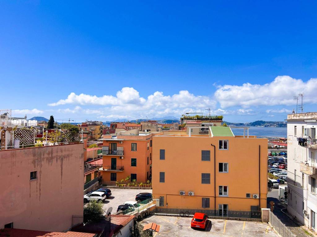 appartamento in vendita a Pozzuoli