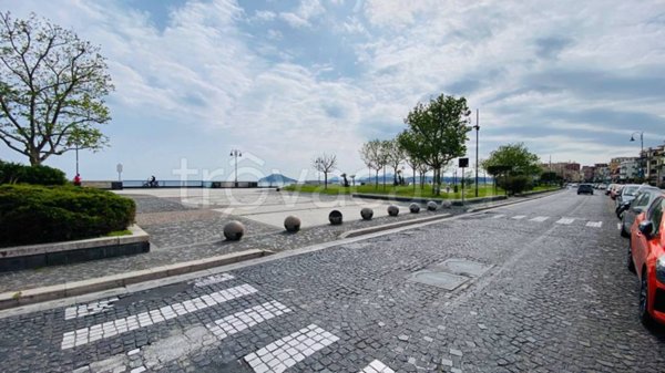 appartamento in vendita a Pozzuoli
