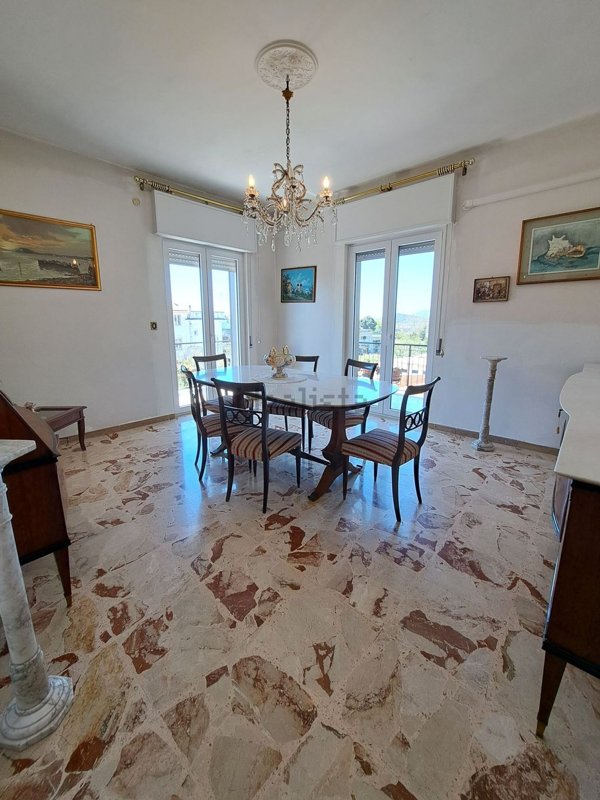 appartamento in vendita a Pozzuoli