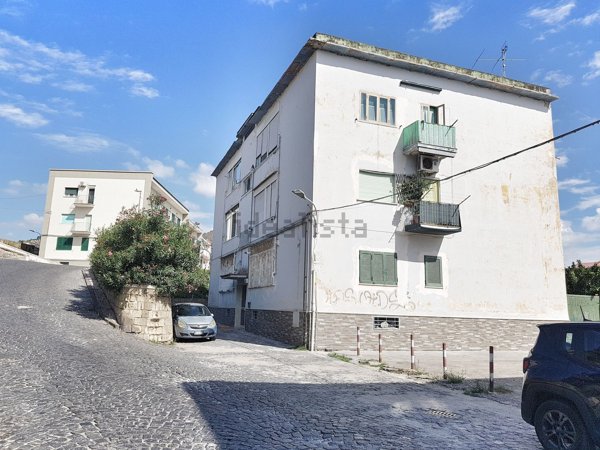 appartamento in vendita a Pozzuoli in zona Arco Felice