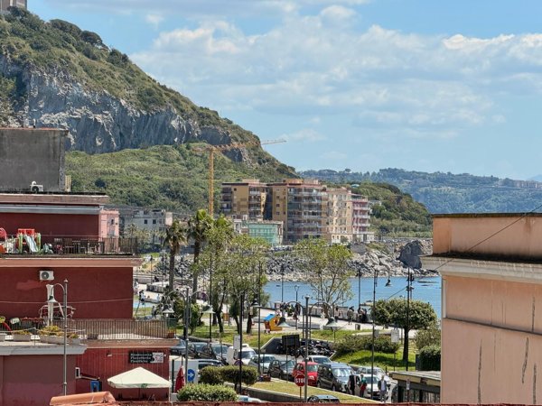 appartamento in vendita a Pozzuoli