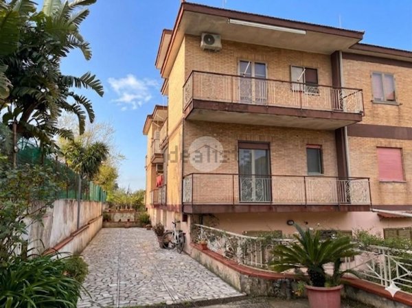 appartamento in vendita a Pozzuoli