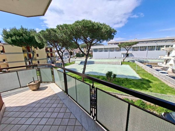 appartamento in vendita a Pozzuoli in zona Arco Felice