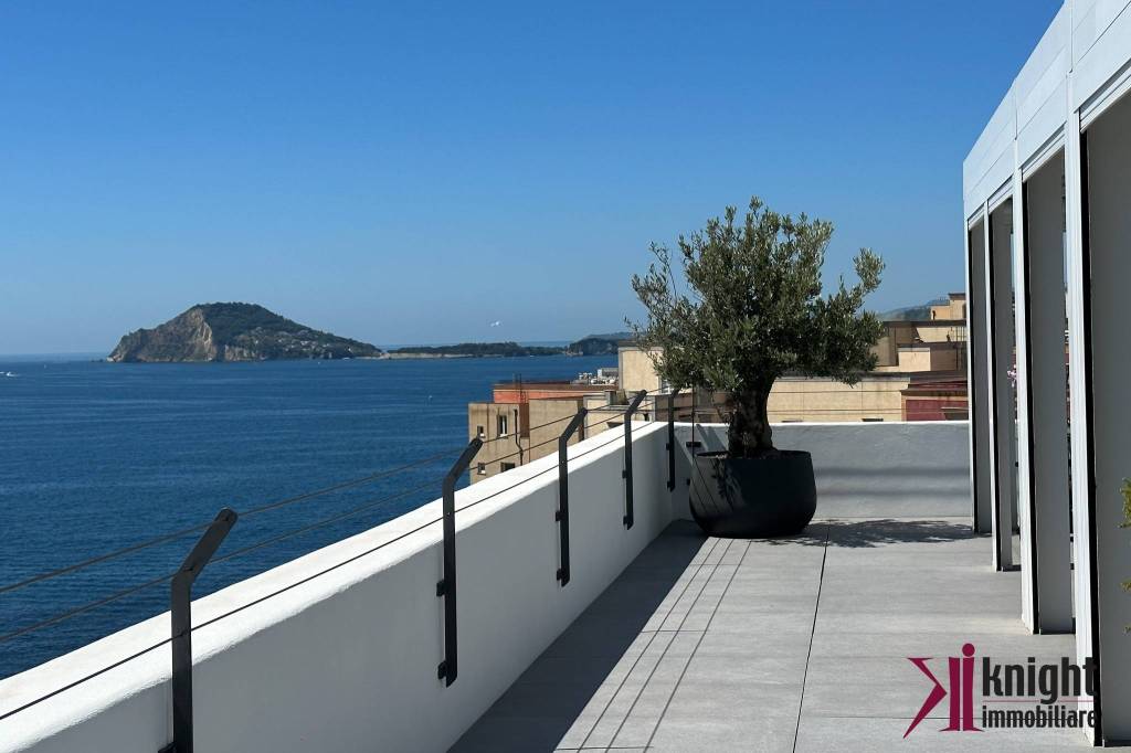 appartamento in vendita a Pozzuoli