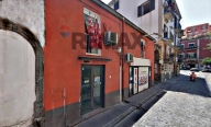 negozio in vendita a Pozzuoli