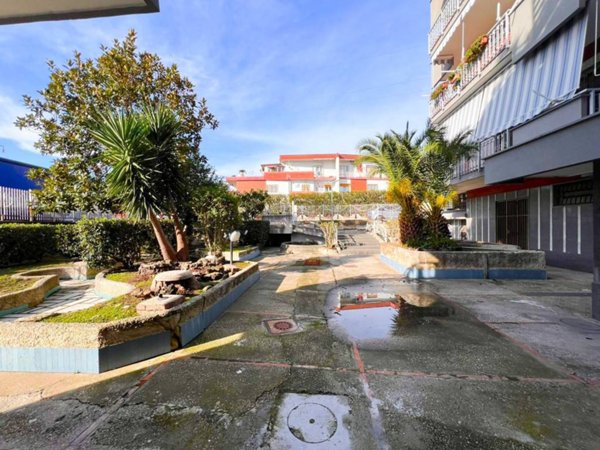 appartamento in vendita a Pozzuoli in zona Arco Felice