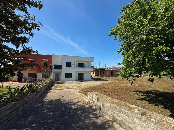 casa indipendente in vendita a Pozzuoli in zona Cuma