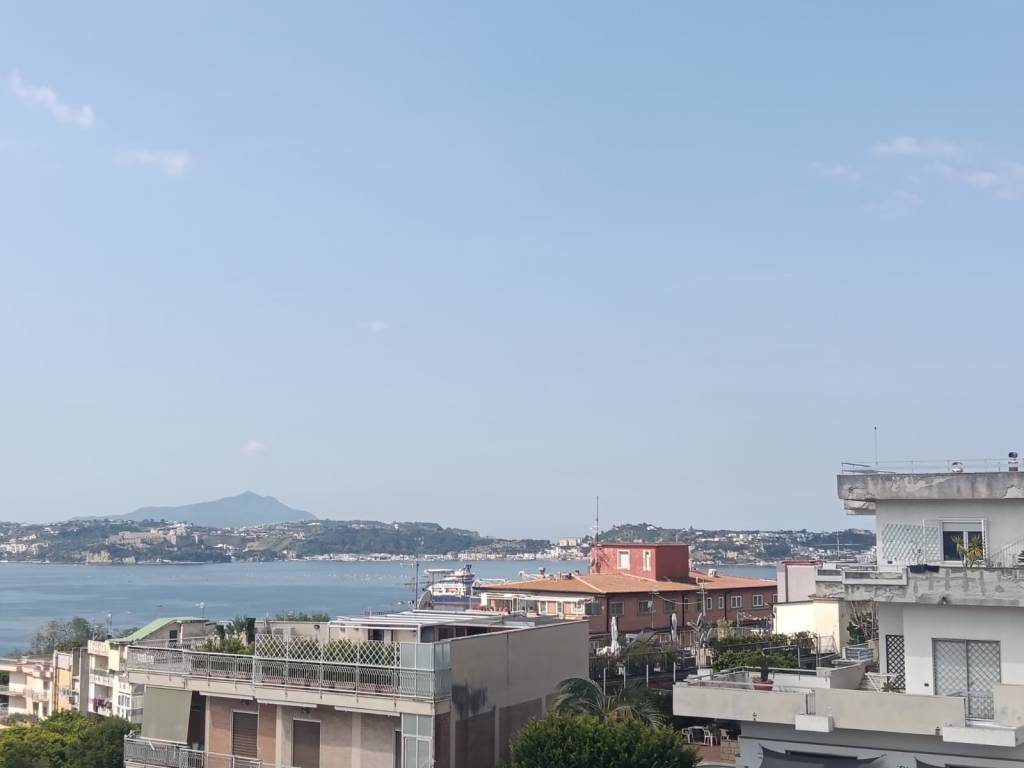 appartamento in vendita a Pozzuoli