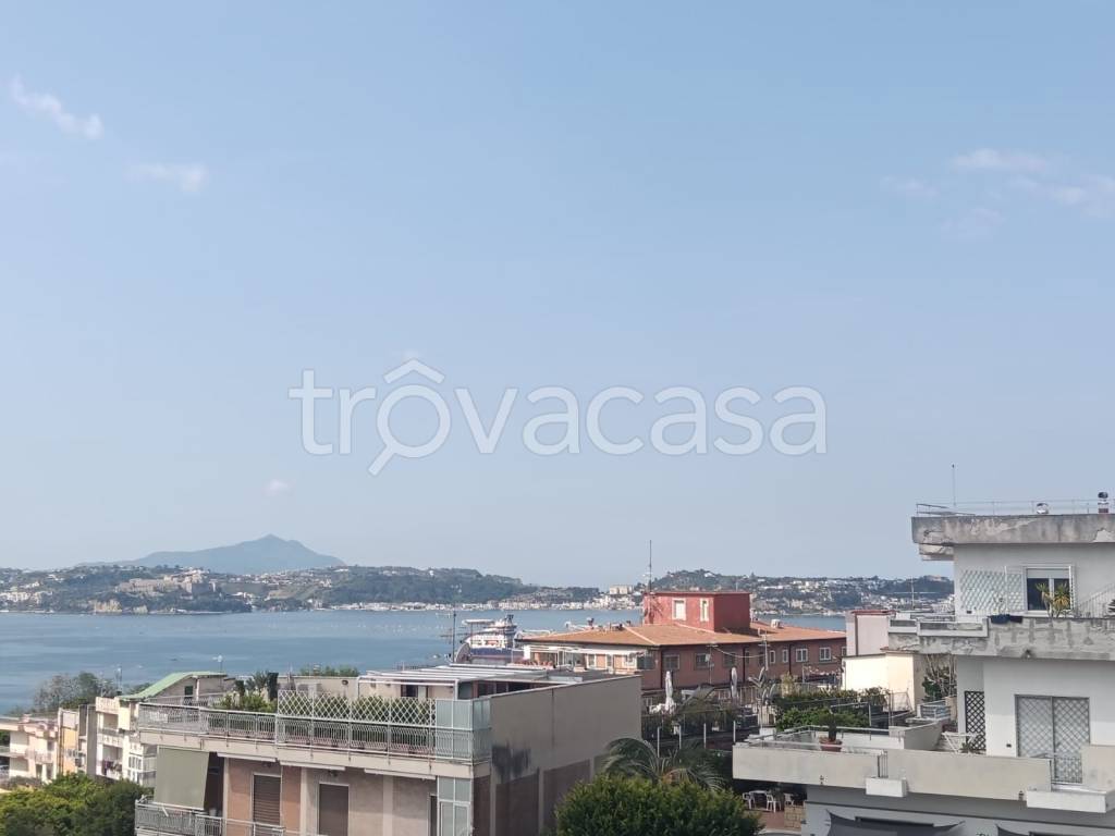 appartamento in vendita a Pozzuoli