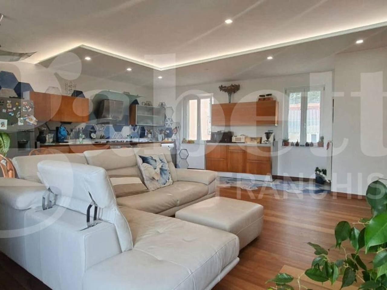 appartamento in vendita a Pozzuoli