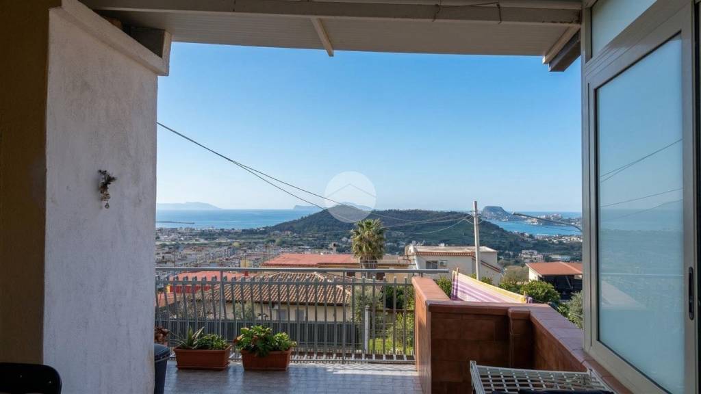 appartamento in vendita a Pozzuoli in zona Arco Felice
