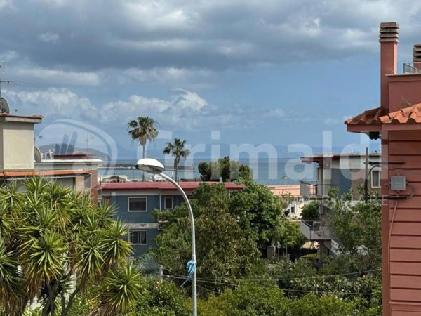 appartamento in vendita a Pozzuoli in zona Arco Felice