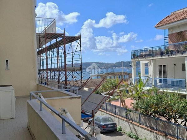 appartamento in vendita a Pozzuoli in zona Arco Felice