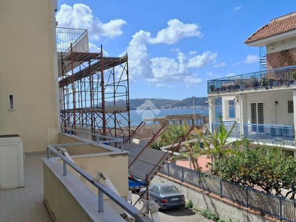 appartamento in vendita a Pozzuoli in zona Arco Felice
