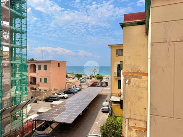 appartamento in vendita a Pozzuoli