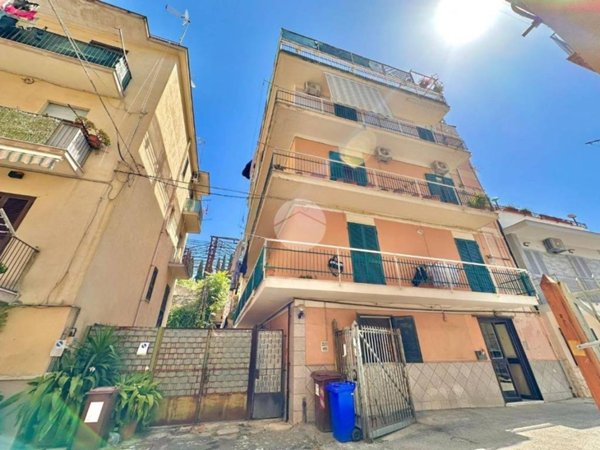 appartamento in vendita a Pozzuoli in zona Solfatara