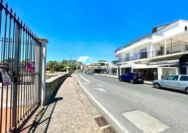 appartamento in vendita a Pozzuoli