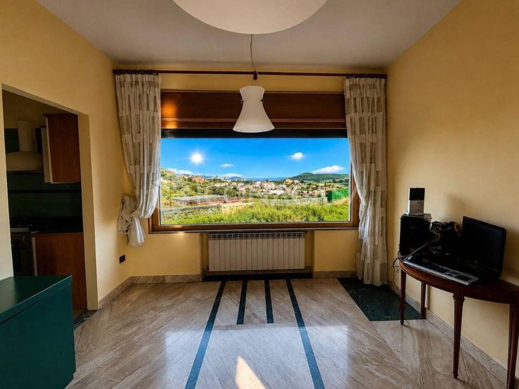 appartamento in vendita a Pozzuoli in zona Arco Felice