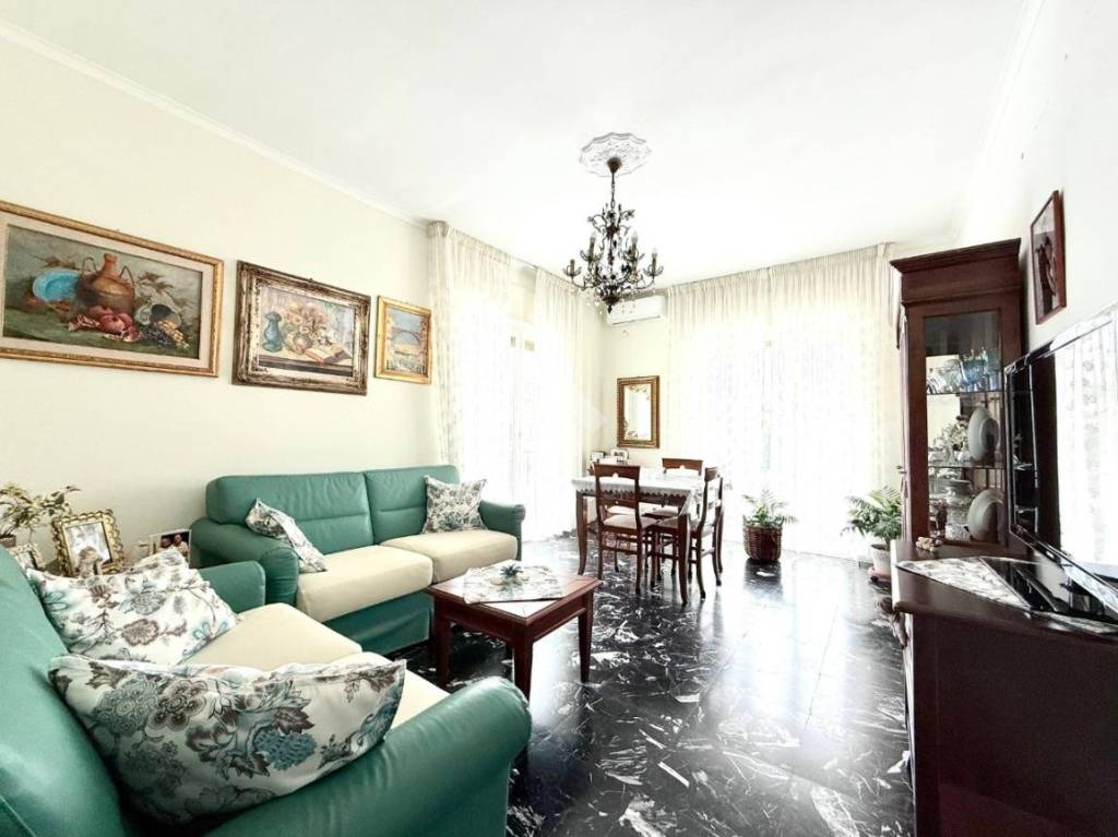 appartamento in vendita a Pozzuoli in zona Solfatara
