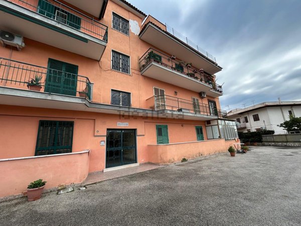 appartamento in vendita a Pozzuoli in zona Monterusciello