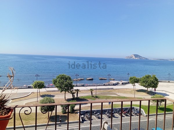 appartamento in vendita a Pozzuoli
