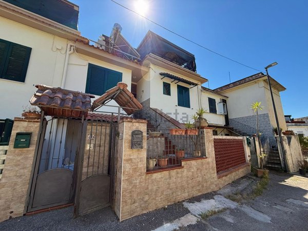 appartamento in vendita a Pozzuoli in zona Arco Felice
